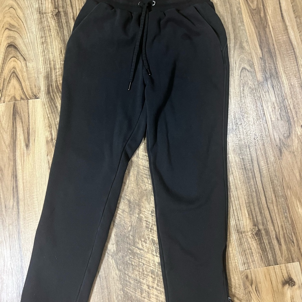 WoMen's Black Athleta Jogger Pants